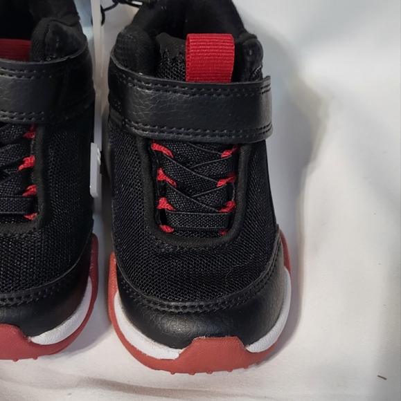 Cat & Jack Toddler Boys NWT Black Jordie Basketball High Top Sneakers Size 5T - Picture 5 of 12